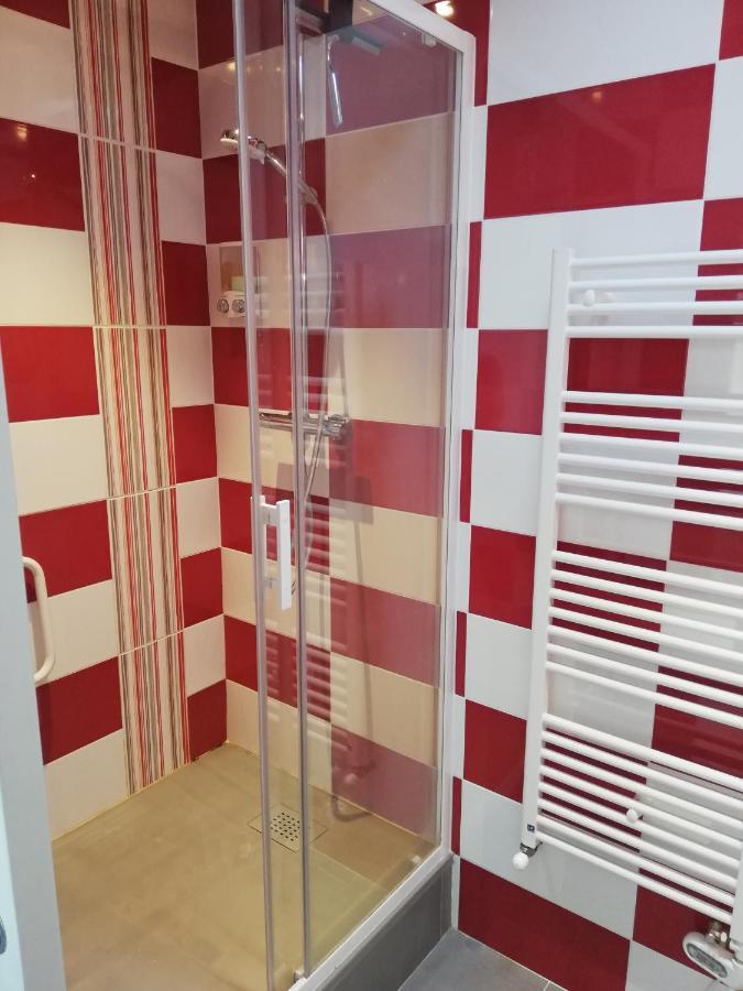 De Plain Pied Dans La Verdure Apartment *